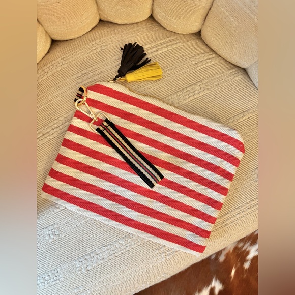 Red and white striped canvas clutch - Picture 1 of 7